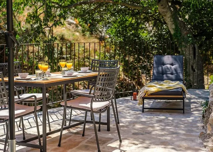 Stone Bridge Tatil Evi *