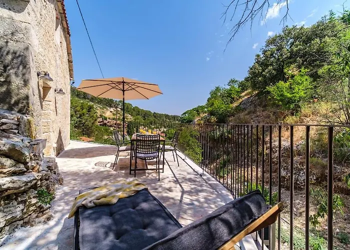 Stone Bridge Dol (Brac)