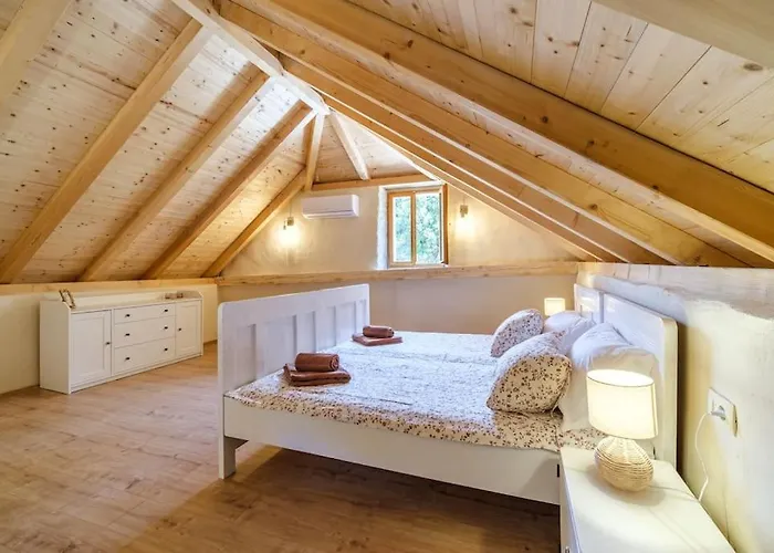 Stone Bridge Tatil Evi *