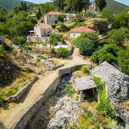 Ferienhaus Stone Bridge